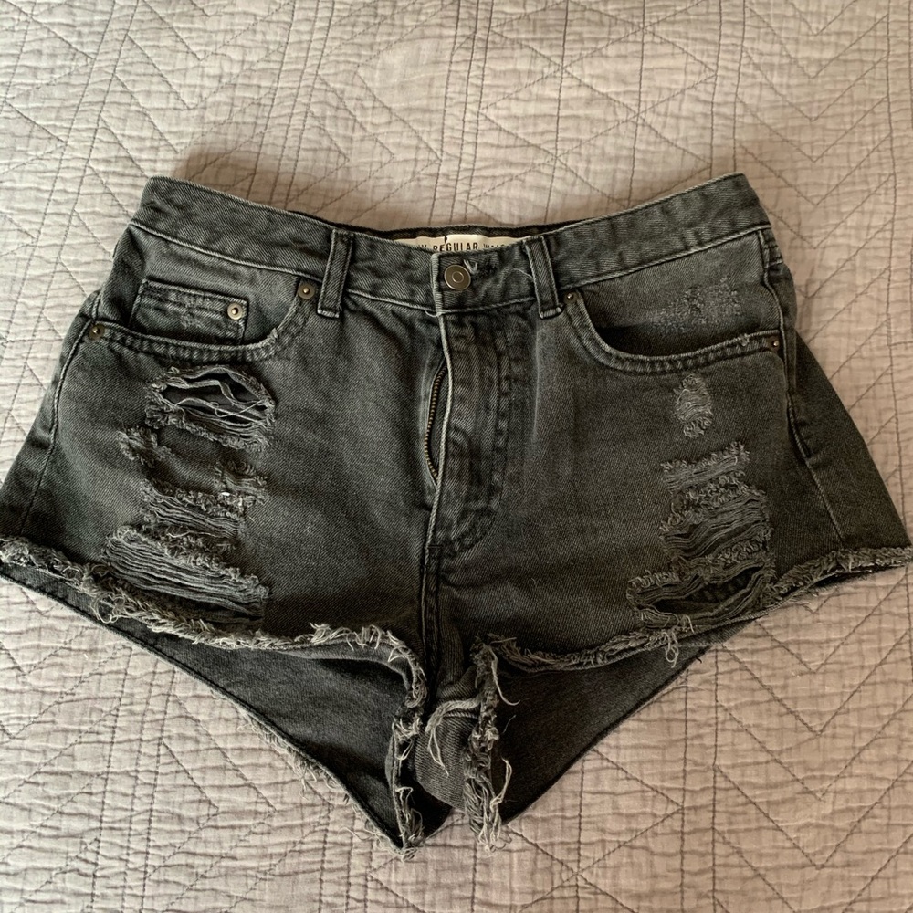 H&M black jean shorts